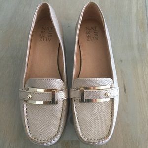 Naturalizer Gisella Loafer